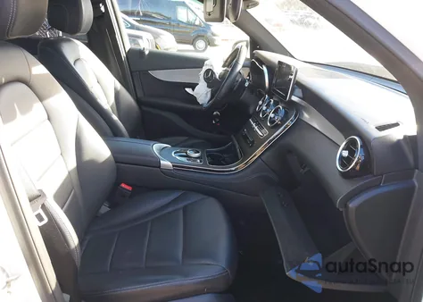 2019 Mercedes-Benz Glc 300 4Matic from USA, damaged, VIN WDC0G4KB2KV146210
